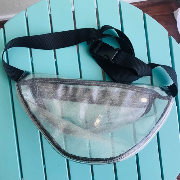 Clear Glitter Large Fanny Pack - Picture 6 of 6
